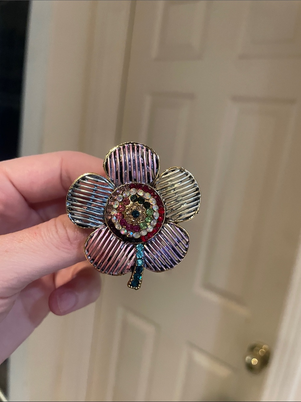 Flower Brooch - Picture 4 of 4